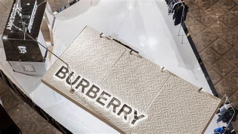 burberry buybacks|Third quarter trading update .